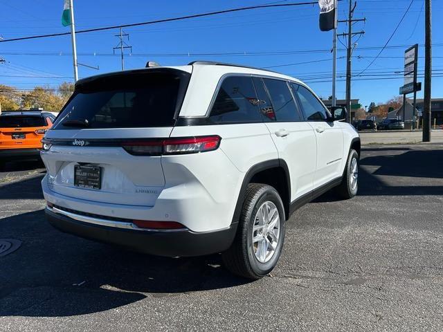 2025 Jeep Grand Cherokee GRAND CHEROKEE LAREDO X 4X4