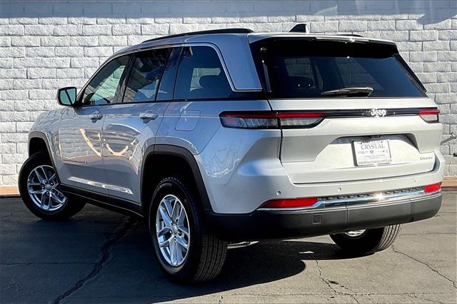 2025 Jeep Grand Cherokee GRAND CHEROKEE LAREDO X 4X2