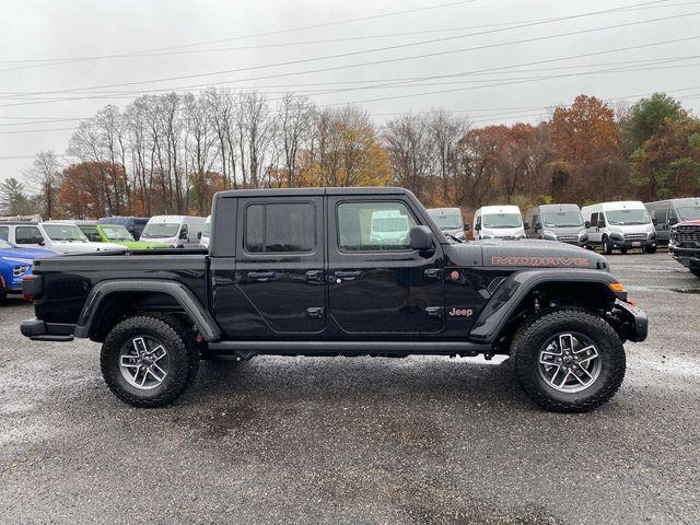 2026 Jeep Gladiator GLADIATOR MOJAVE X 4X4 2026 Jeep Gladiator GLADIATOR MOJAVE X 4X4