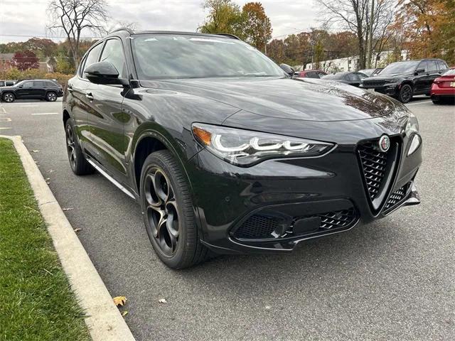 2025 Alfa Romeo Stelvio STELVIO INTENSA AWD 2025 Alfa Romeo Stelvio STELVIO INTENSA AWD