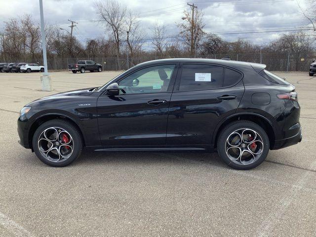 2025 Alfa Romeo Stelvio STELVIO AWD