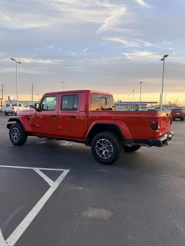 2026 Jeep Gladiator GLADIATOR SPORT S 4X4 2026 Jeep Gladiator GLADIATOR SPORT S 4X4