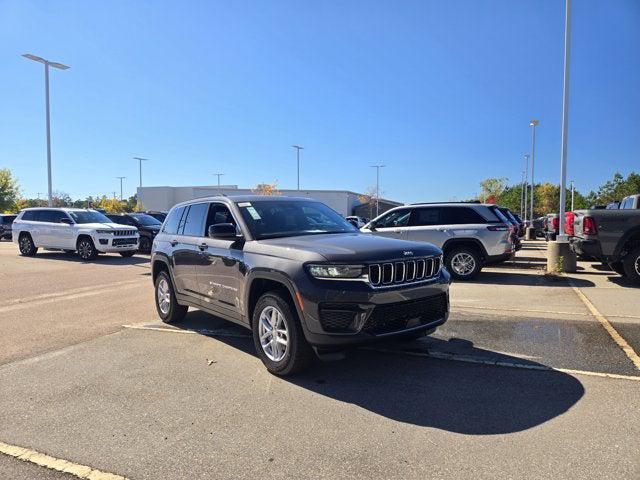 2025 Jeep Grand Cherokee GRAND CHEROKEE LAREDO X 4X2 2025 Jeep Grand Cherokee GRAND CHEROKEE LAREDO X 4X2