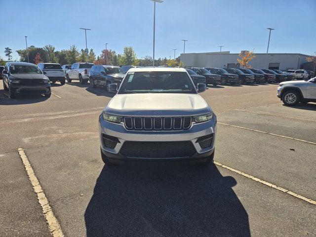 2025 Jeep Grand Cherokee GRAND CHEROKEE LAREDO X 4X2 2025 Jeep Grand Cherokee GRAND CHEROKEE LAREDO X 4X2