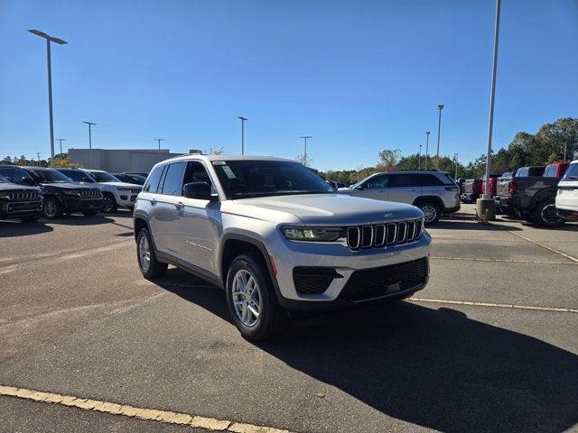 2025 Jeep Grand Cherokee GRAND CHEROKEE LAREDO X 4X2 2025 Jeep Grand Cherokee GRAND CHEROKEE LAREDO X 4X2