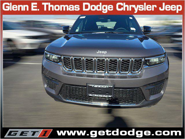 2025 Jeep Grand Cherokee GRAND CHEROKEE LAREDO X 4X2