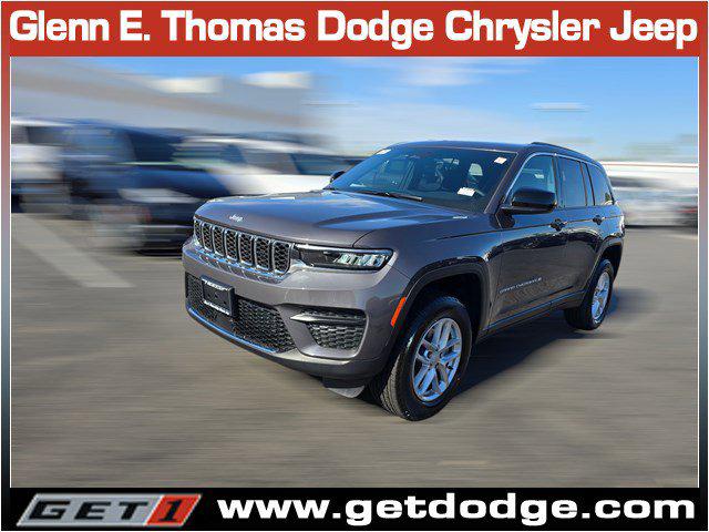 2025 Jeep Grand Cherokee GRAND CHEROKEE LAREDO X 4X2