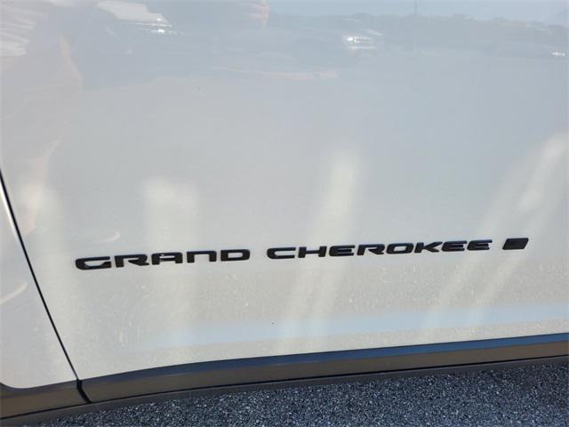 2025 Jeep Grand Cherokee GRAND CHEROKEE ALTITUDE X 4X2
