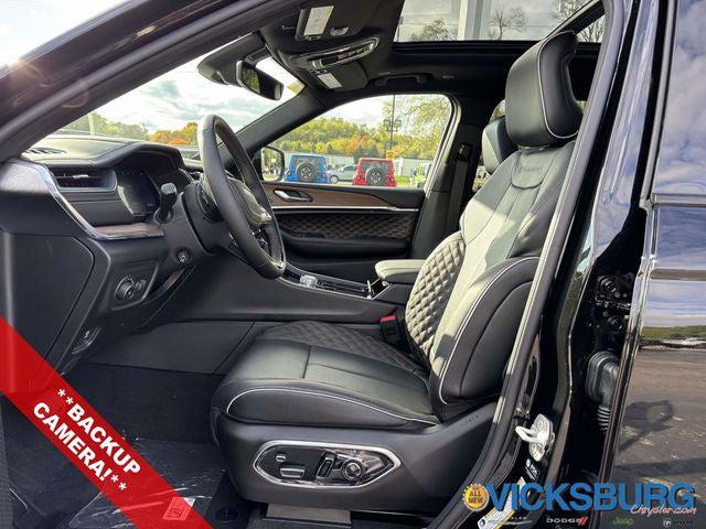 2025 Jeep Grand Cherokee GRAND CHEROKEE L SUMMIT 4X4 2025 Jeep Grand Cherokee GRAND CHEROKEE L SUMMIT 4X4