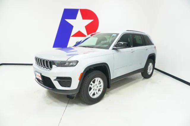 2025 Jeep Grand Cherokee GRAND CHEROKEE LAREDO 4X2