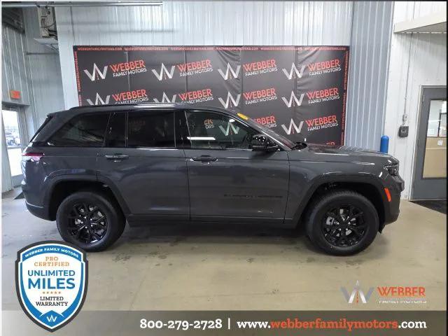 2025 Jeep Grand Cherokee GRAND CHEROKEE ALTITUDE X 4X4