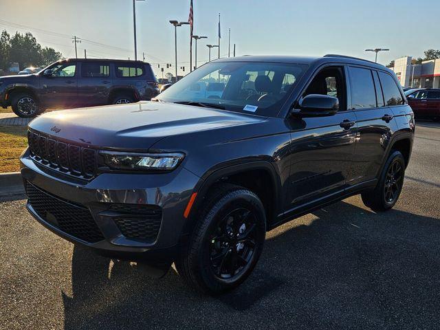 2025 Jeep Grand Cherokee Altitude X 4x2