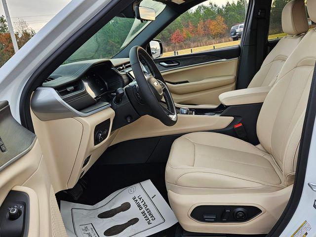 2025 Jeep Grand Cherokee Limited 4x2