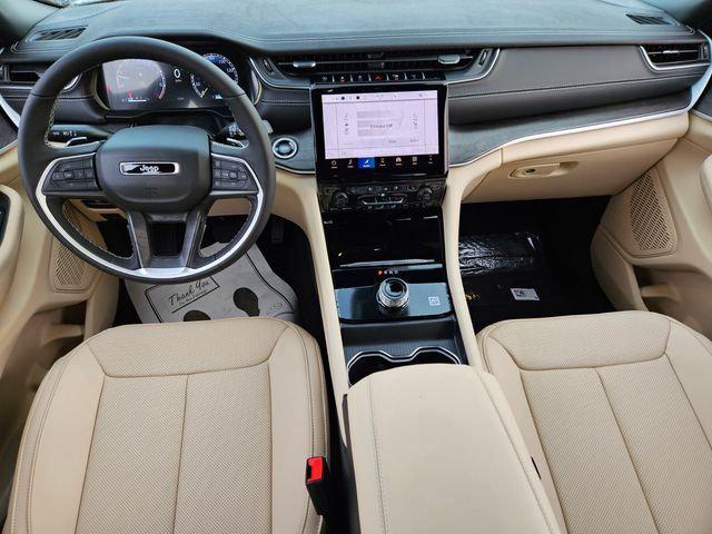 2025 Jeep Grand Cherokee Limited 4x2