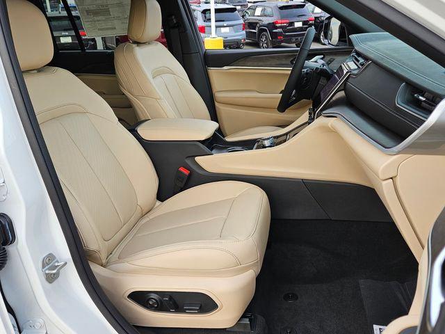 2025 Jeep Grand Cherokee Limited 4x2