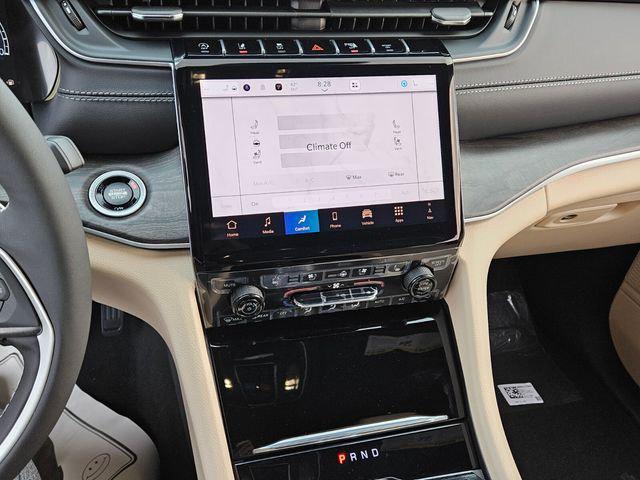 2025 Jeep Grand Cherokee Limited 4x2