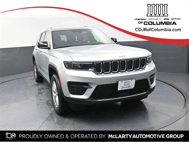 2025 Jeep Grand Cherokee GRAND CHEROKEE LAREDO X 4X4