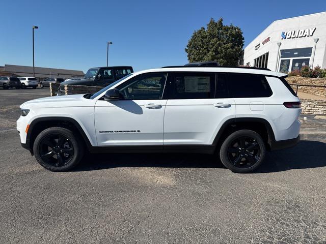 2025 Jeep Grand Cherokee GRAND CHEROKEE L ALTITUDE 4X4 2025 Jeep Grand Cherokee GRAND CHEROKEE L ALTITUDE 4X4