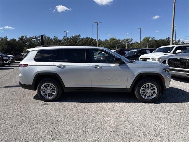 2025 Jeep Grand Cherokee GRAND CHEROKEE L LAREDO X 4X2