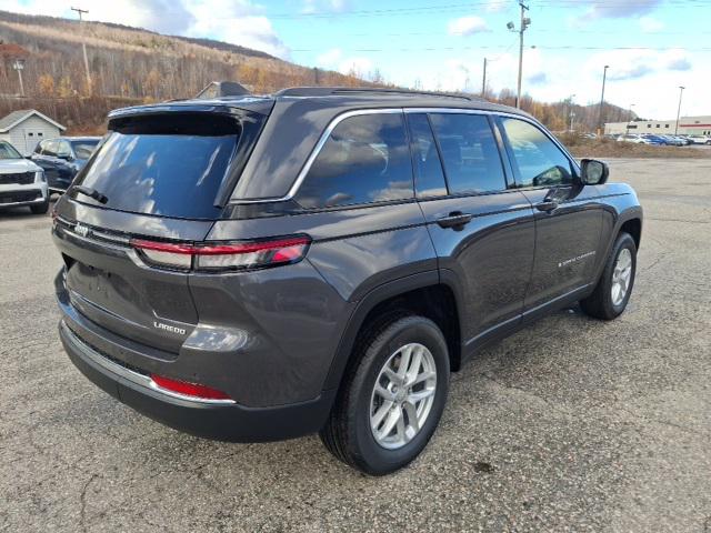 2025 Jeep Grand Cherokee GRAND CHEROKEE LAREDO X 4X4 2025 Jeep Grand Cherokee GRAND CHEROKEE LAREDO X 4X4