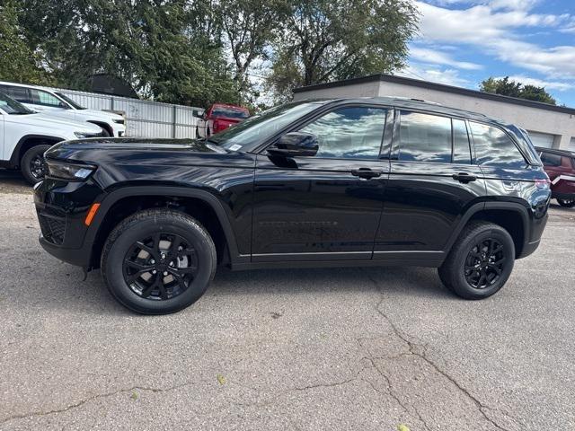 2025 Jeep Grand Cherokee GRAND CHEROKEE ALTITUDE 4X4