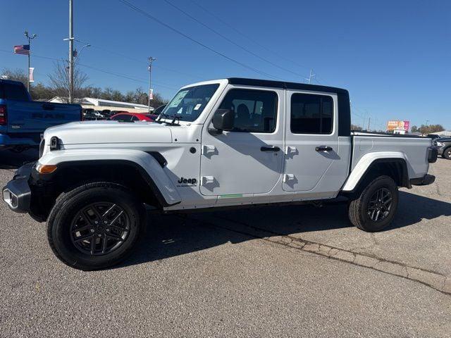 2026 Jeep Gladiator GLADIATOR SPORT S 4X4