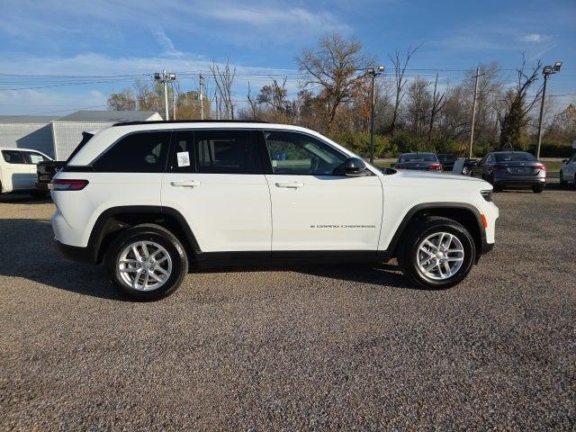 2025 Jeep Grand Cherokee GRAND CHEROKEE LAREDO X 4X4 2025 Jeep Grand Cherokee GRAND CHEROKEE LAREDO X 4X4