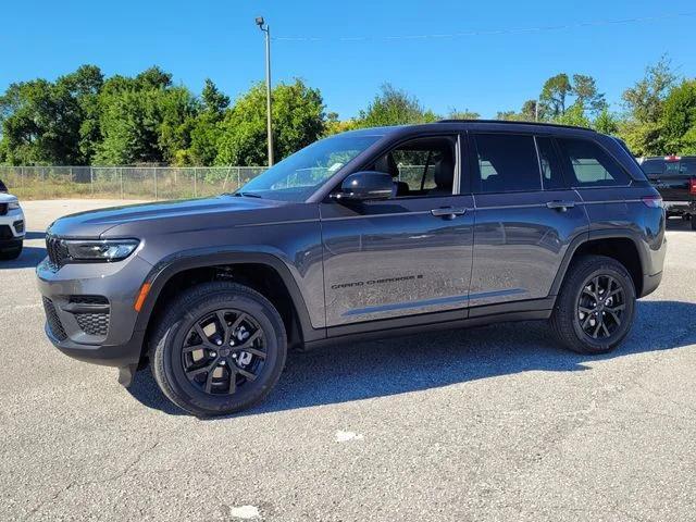 2025 Jeep Grand Cherokee Altitude X 4x2