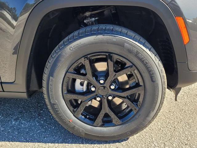 2025 Jeep Grand Cherokee Altitude X 4x2
