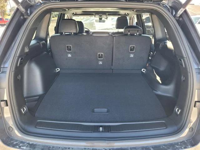 2025 Jeep Grand Cherokee Altitude X 4x2