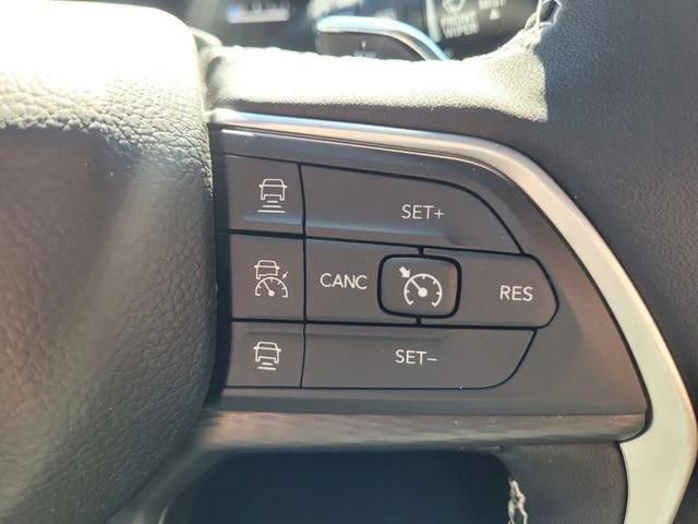 2025 Jeep Grand Cherokee Altitude X 4x2