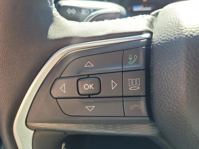 2025 Jeep Grand Cherokee Altitude X 4x2
