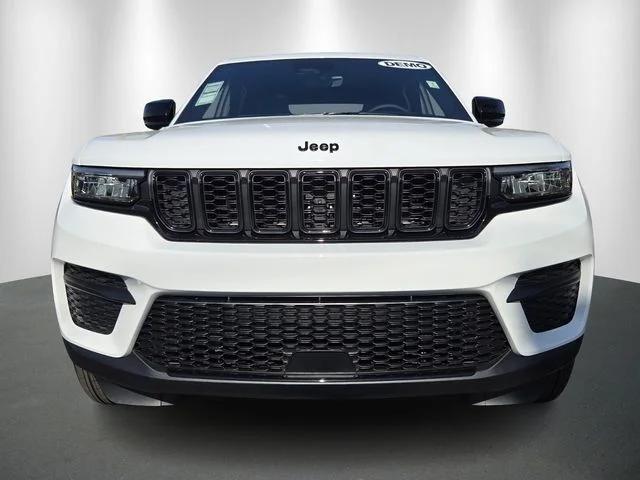 2025 Jeep Grand Cherokee Altitude X 4x2