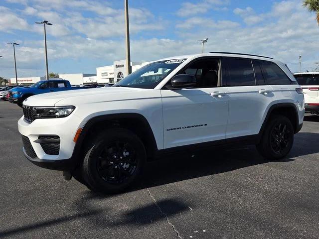 2025 Jeep Grand Cherokee Altitude X 4x2
