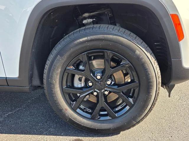 2025 Jeep Grand Cherokee Altitude X 4x2