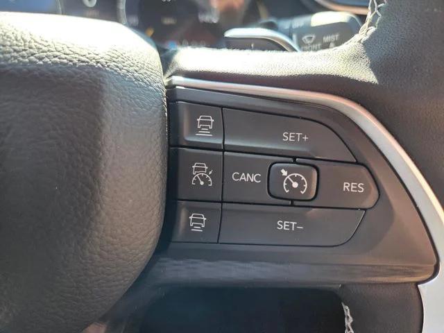 2025 Jeep Grand Cherokee Altitude X 4x2