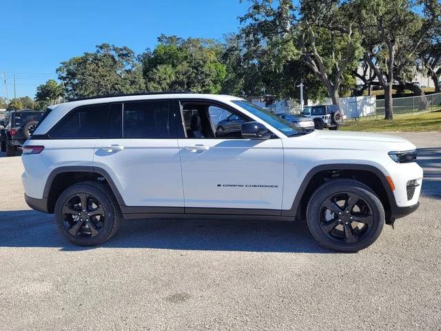 2025 Jeep Grand Cherokee Limited 4x2