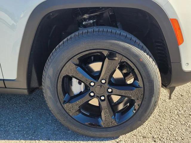 2025 Jeep Grand Cherokee Limited 4x2