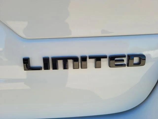 2025 Jeep Grand Cherokee Limited 4x2