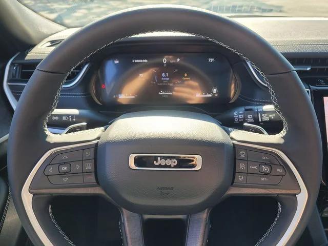 2025 Jeep Grand Cherokee Limited 4x2