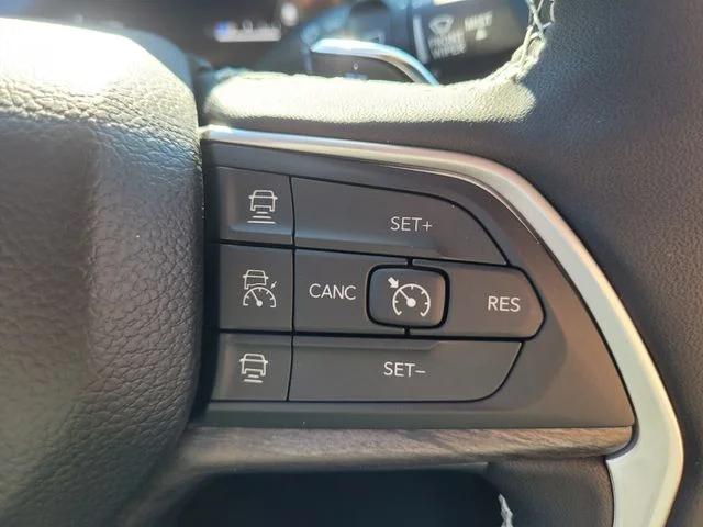 2025 Jeep Grand Cherokee Limited 4x2
