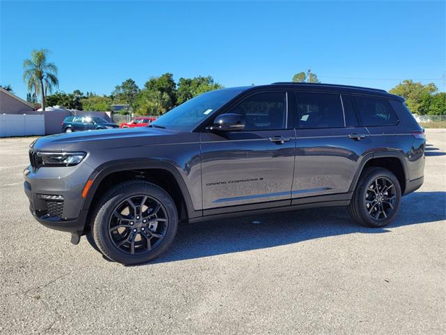 2025 Jeep Grand Cherokee GRAND CHEROKEE L LIMITED 4X4