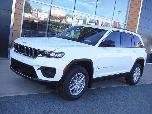 2025 Jeep Grand Cherokee GRAND CHEROKEE LAREDO X 4X4 2025 Jeep Grand Cherokee GRAND CHEROKEE LAREDO X 4X4
