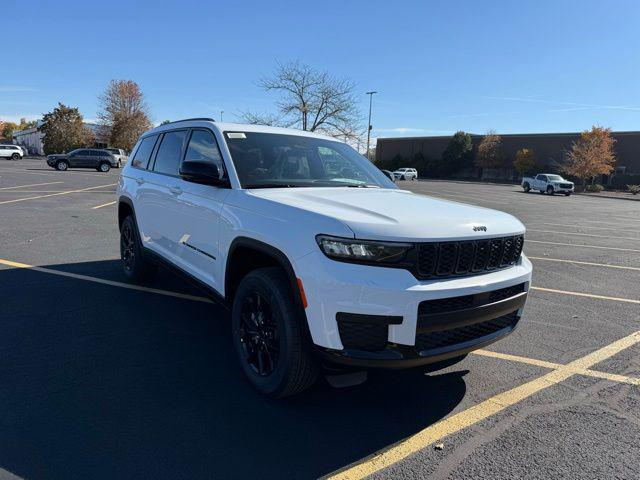 2025 Jeep Grand Cherokee GRAND CHEROKEE L ALTITUDE X 4X4