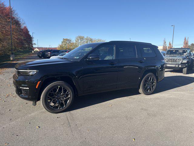 2025 Jeep Grand Cherokee GRAND CHEROKEE L SUMMIT 4X4