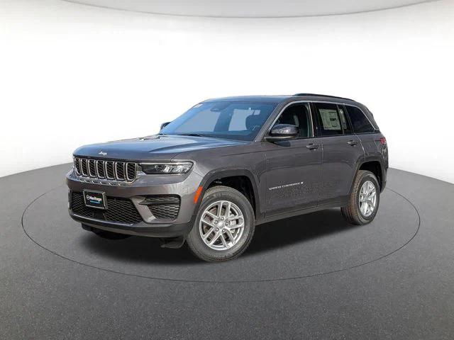2025 Jeep Grand Cherokee GRAND CHEROKEE LAREDO X 4X4 2025 Jeep Grand Cherokee GRAND CHEROKEE LAREDO X 4X4