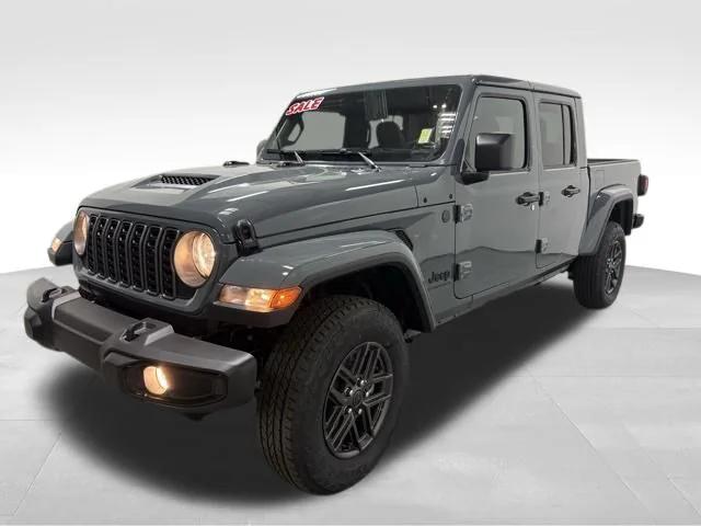 2026 Jeep Gladiator GLADIATOR SPORT S 4X4 2026 Jeep Gladiator GLADIATOR SPORT S 4X4