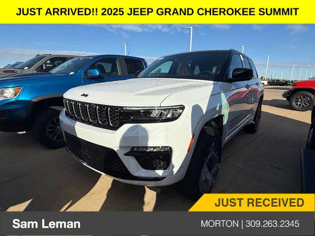 2025 Jeep Grand Cherokee GRAND CHEROKEE SUMMIT 4X4