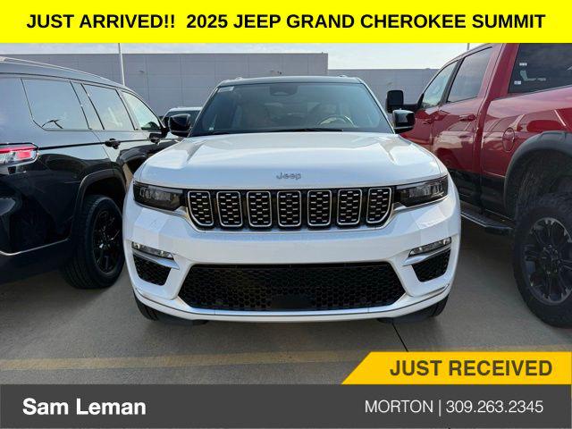 2025 Jeep Grand Cherokee GRAND CHEROKEE SUMMIT 4X4