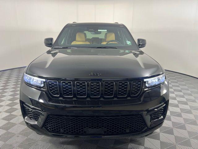 2025 Jeep Grand Cherokee GRAND CHEROKEE SUMMIT 4X4